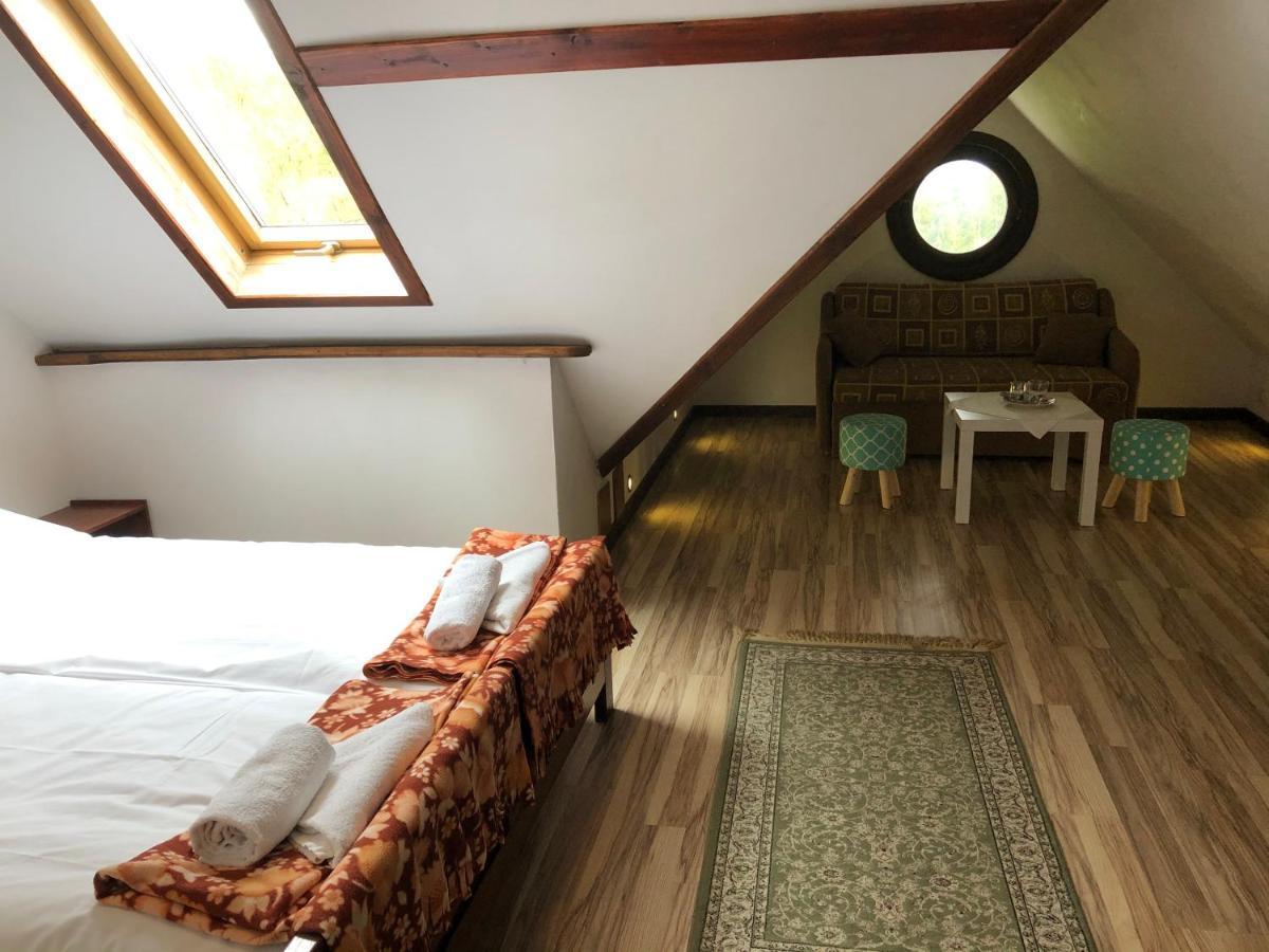 Gosciniec Pod Smrekami Bed & Breakfast Czorsztyn Eksteriør bilde